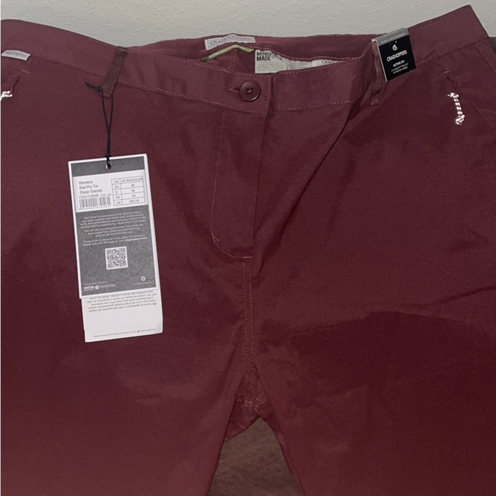 Maroon Craghoppers Women’s Size 16 Hiking pants